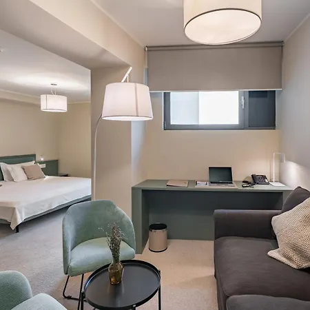 Hotell Millennium Hub &