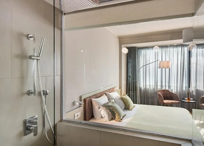 Millennium Hub & Szálloda