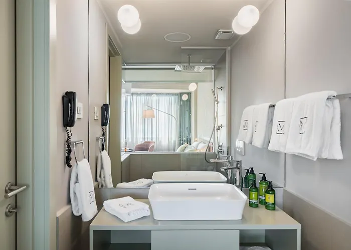 Szálloda Millennium Hub &