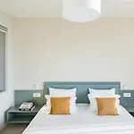 Millennium Hub & 4* 콘스탄차