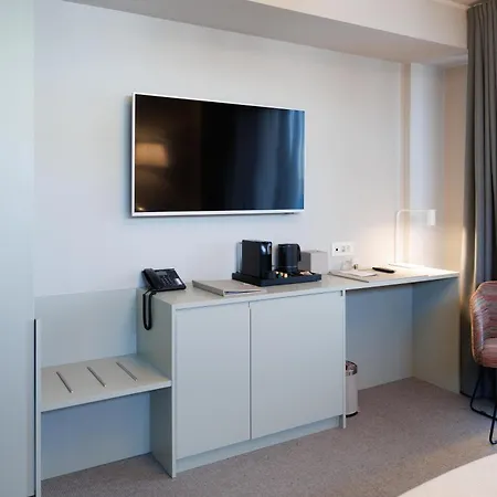 Hotel Millennium Hub & Constanta