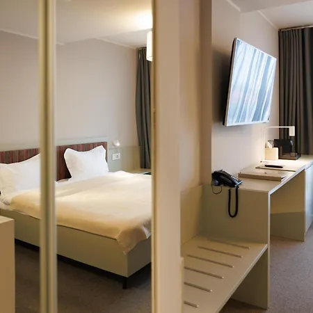 Millennium Hub & Hotel