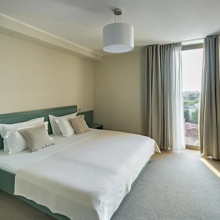 Millennium Hub & 4* Констанца