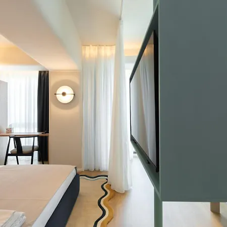 Hotel Millennium Hub & Constanta