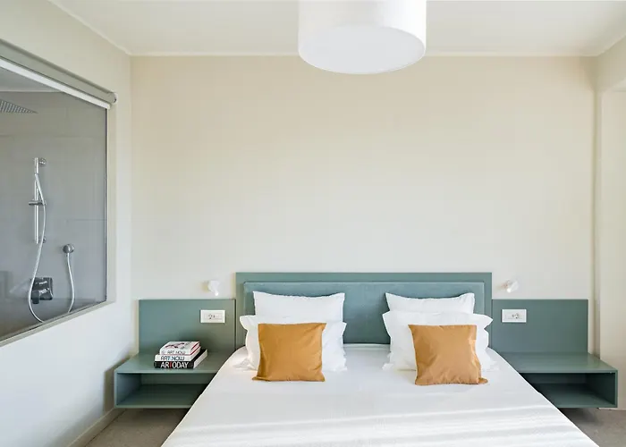 Millennium Hub & 4* كونستانتا