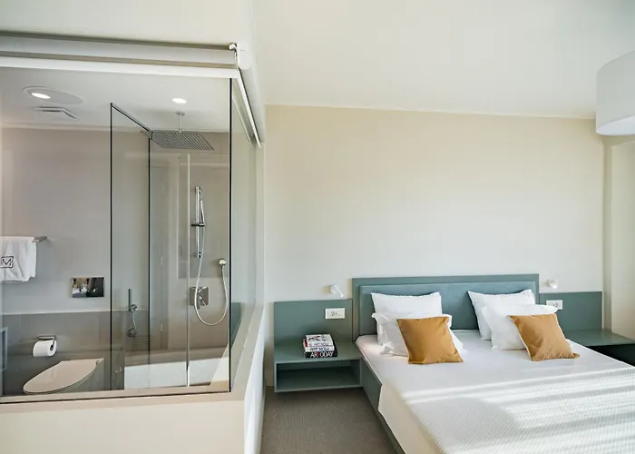 Отель Millennium Hub & Констанца