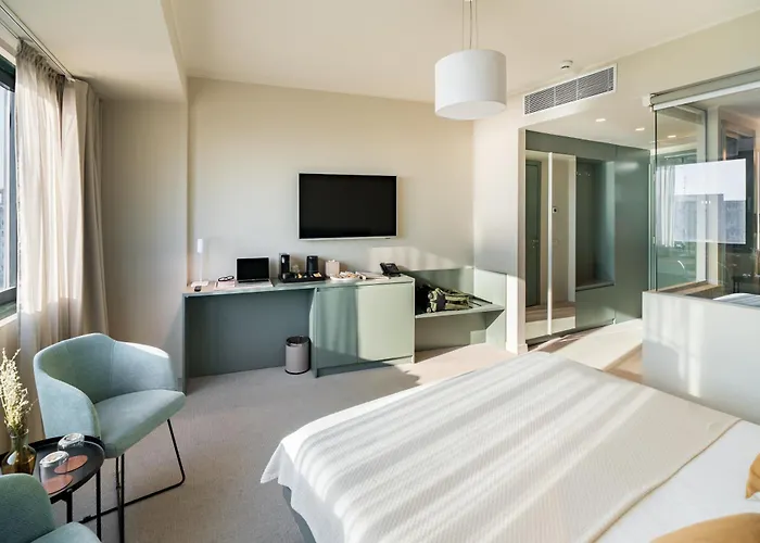 Отель Millennium Hub & Констанца