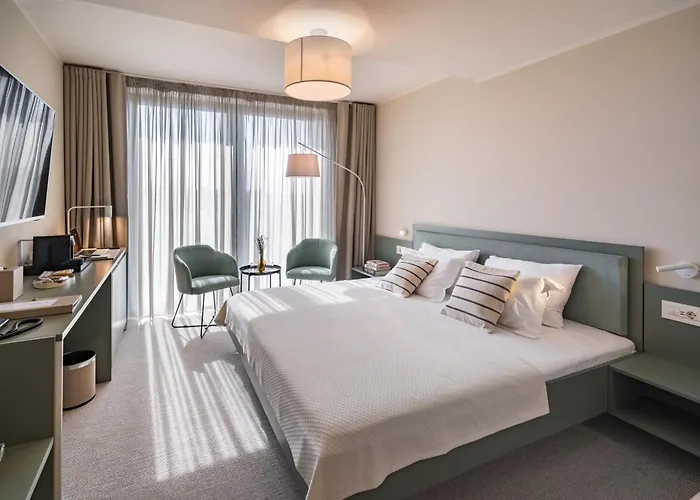 Millennium Hub & 4* كونستانتا